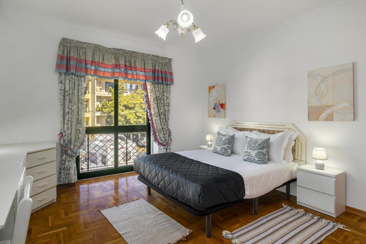 Apartment Whome Perfect Family Hideout W/ac & 4br + 5ba