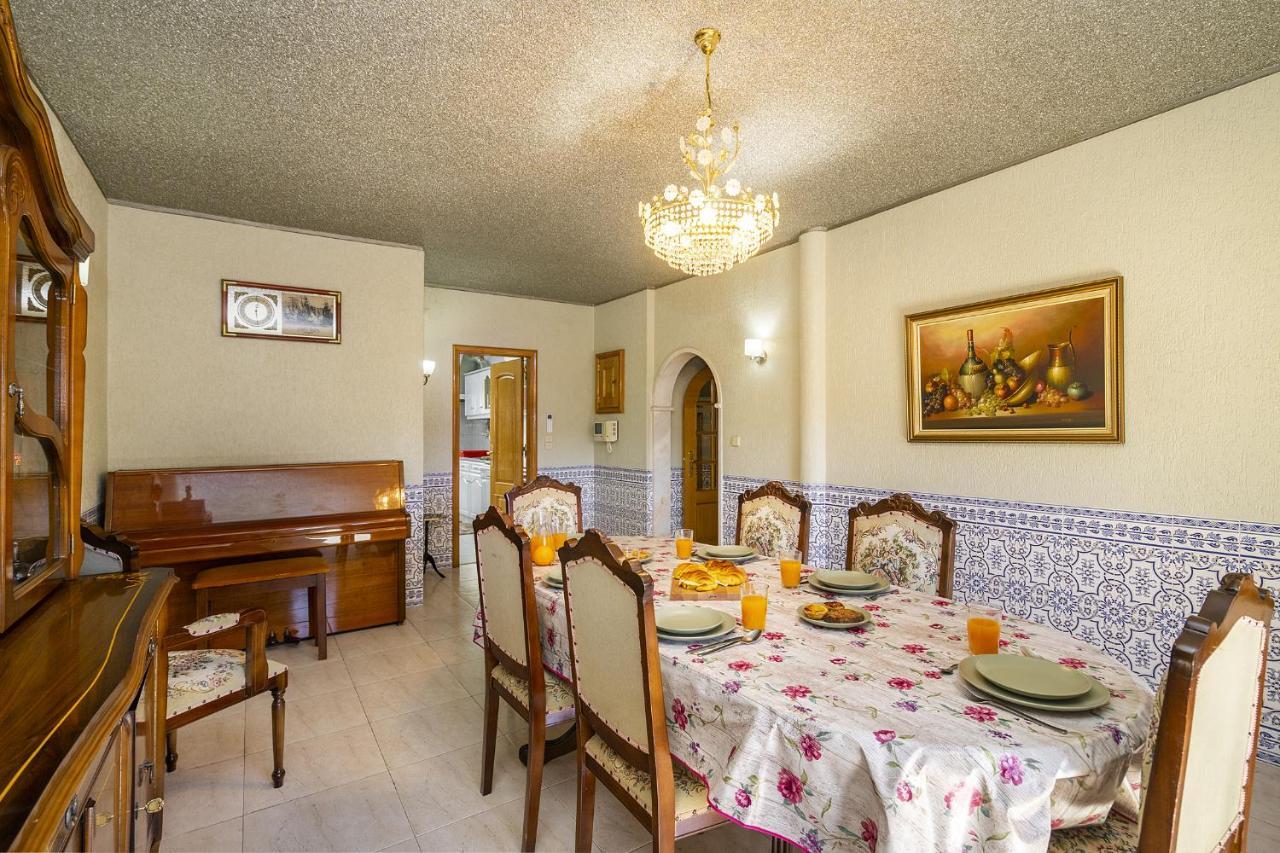 Whome Perfect Family Hideout W/ac & 4br + 5ba *